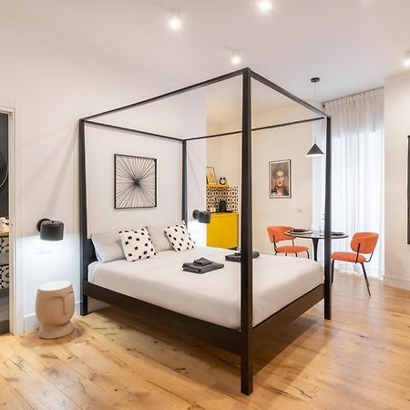 The Idyll Boutique Apartment - Suite In Napoli'S Spanish Quarters Buitenkant foto