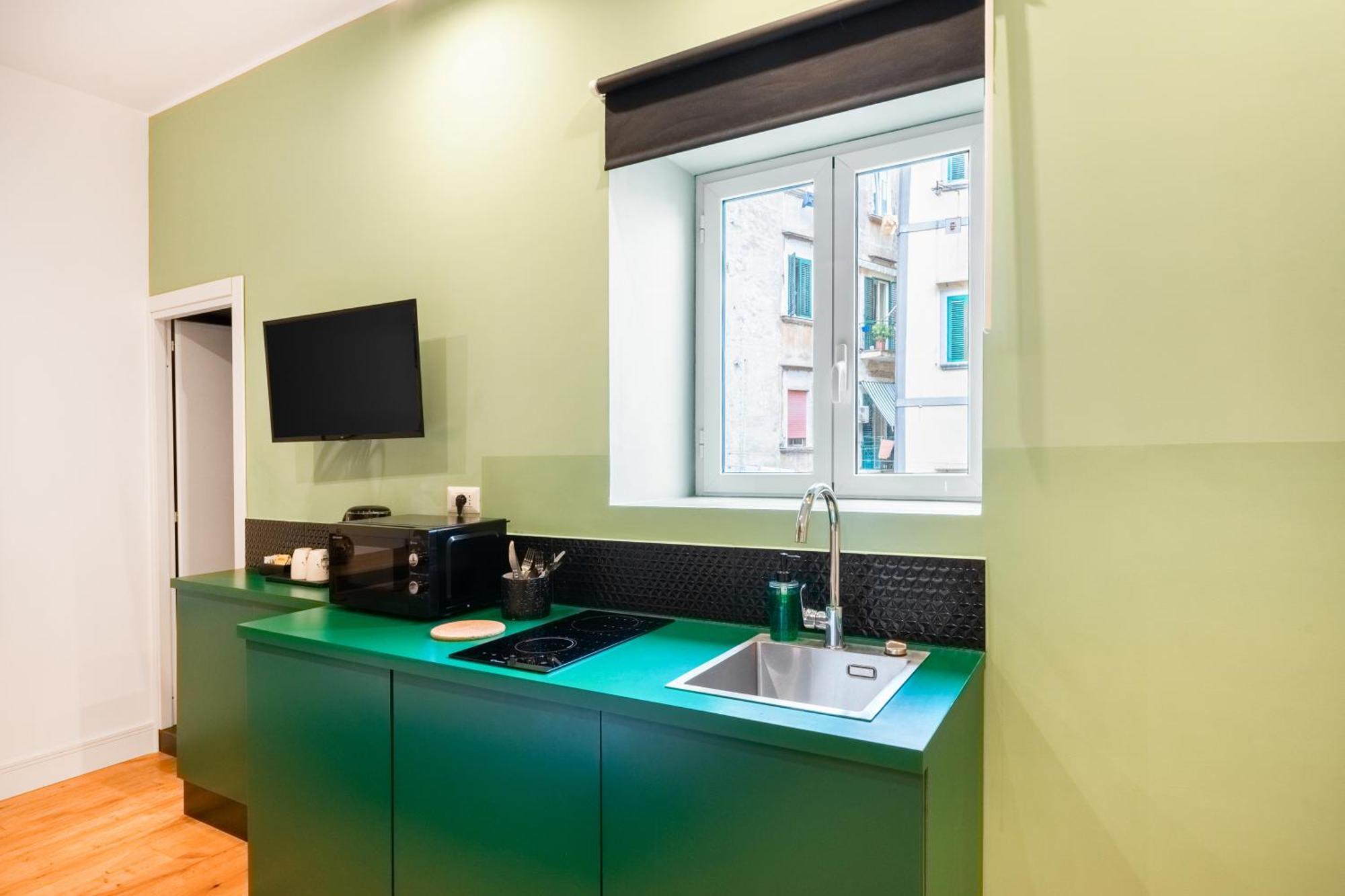 The Idyll Boutique Apartment - Suite In Napoli'S Spanish Quarters Buitenkant foto